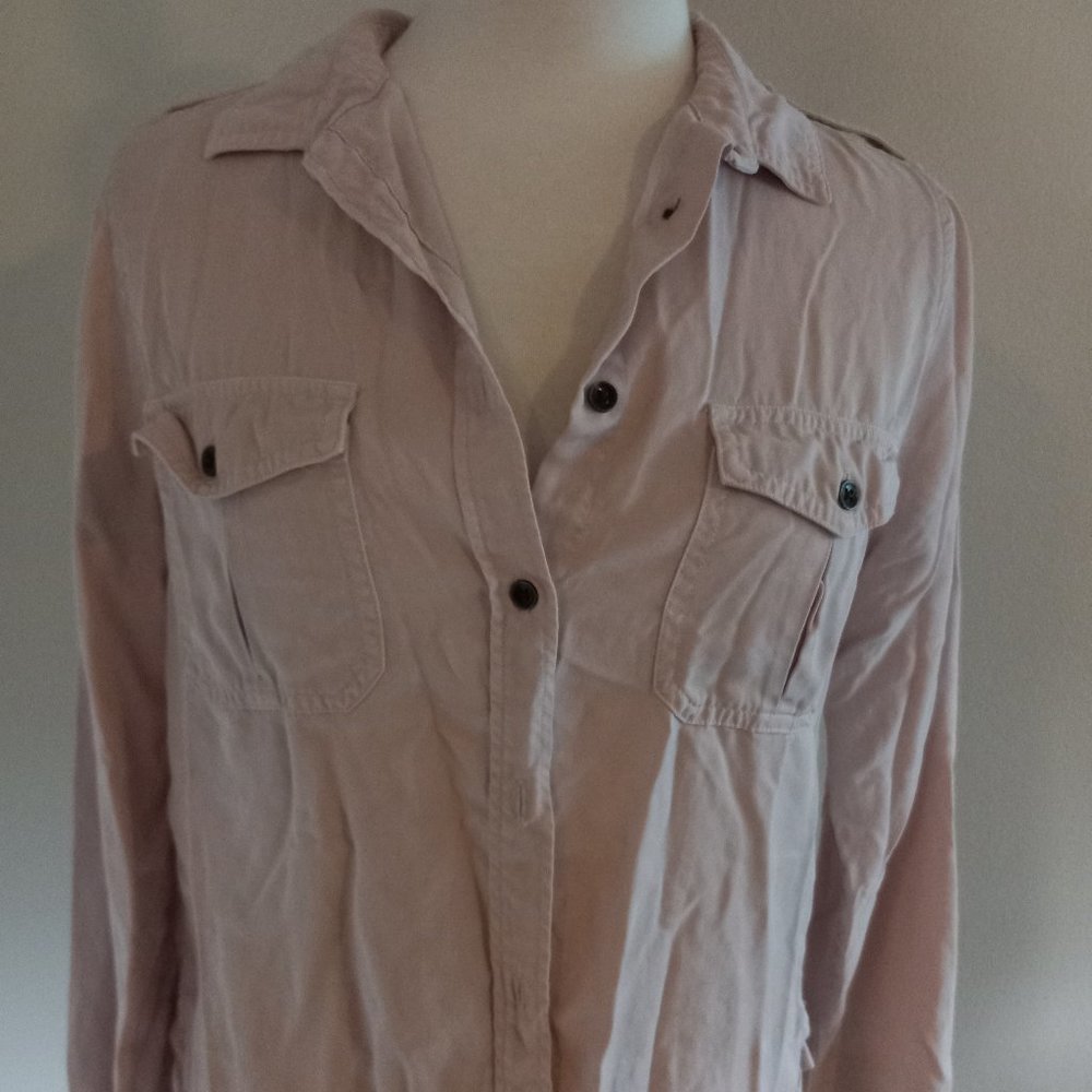 Light Pink Button Up Top. XS